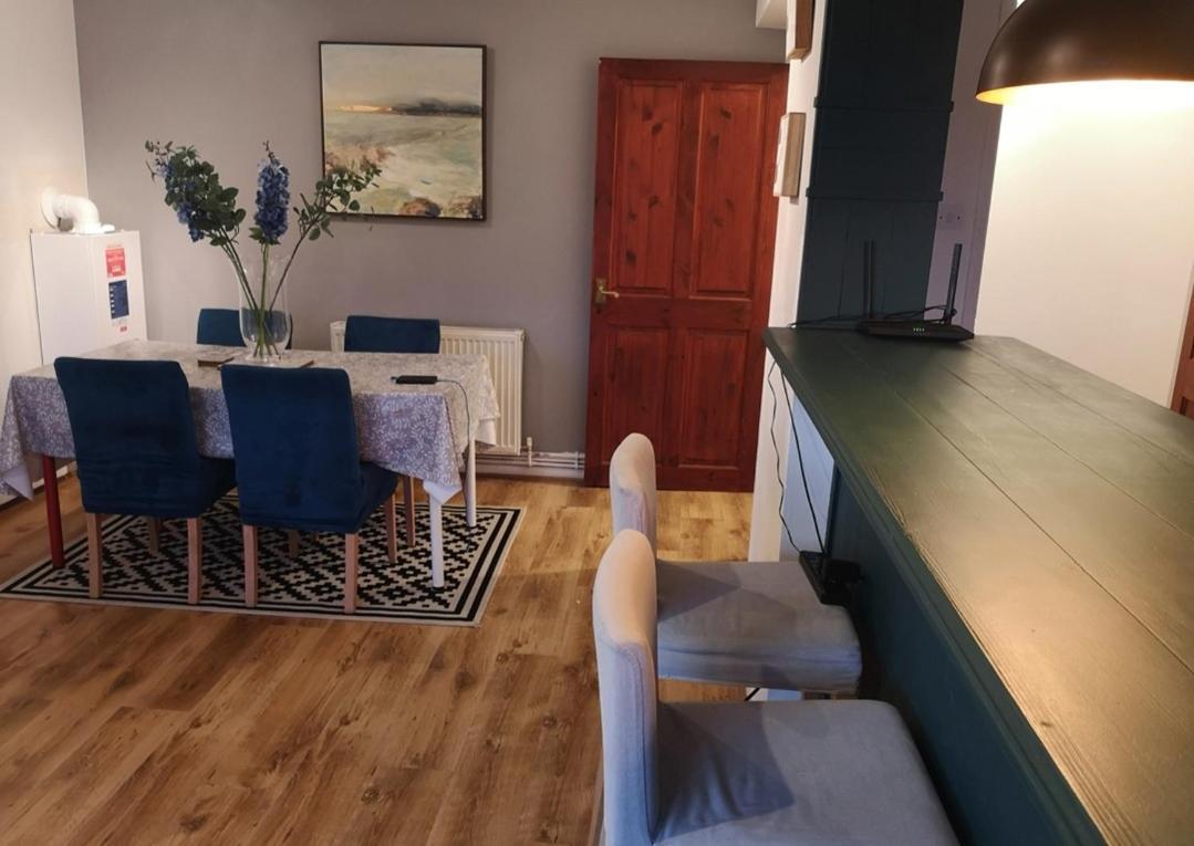 2 Bed Flat, Bounds Green, Piccadilly Line, London N11 Экстерьер фото